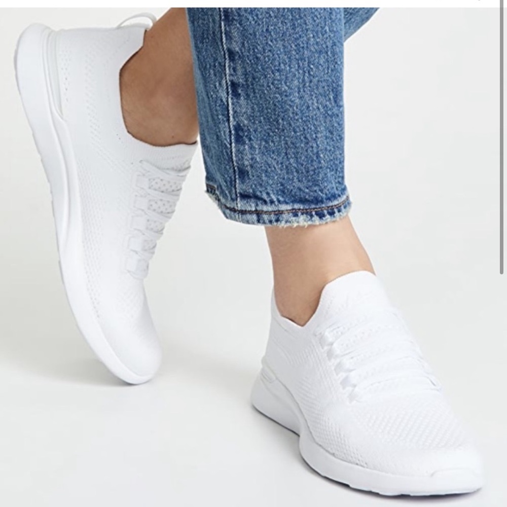 APL white TechLoom Breeze women’s Athletic shoes unisex men’s size 6 women